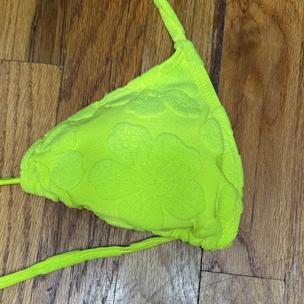 Neon Yellow Bikini Set - Picture 4 of 9